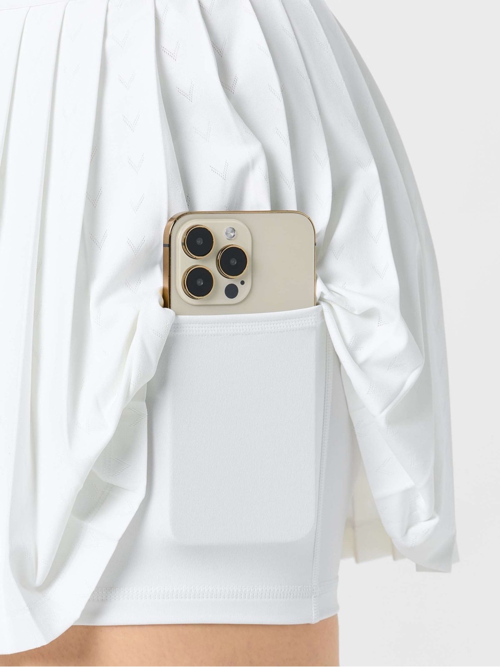 LACOSTE White Ultra Dry Tennis Heritage Pleated Lined Skirt - Picture 7 of 9